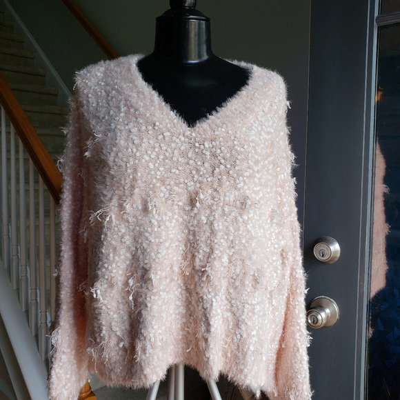 Super Soft Knitted Popcorn Pullover Sweater - Picture 6 of 7